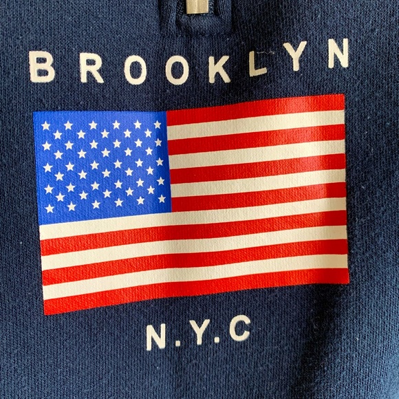 Cropped navy blue “Brooklyn N.Y.C.” 1/4 zip sweater with and American flag - Picture 5 of 7